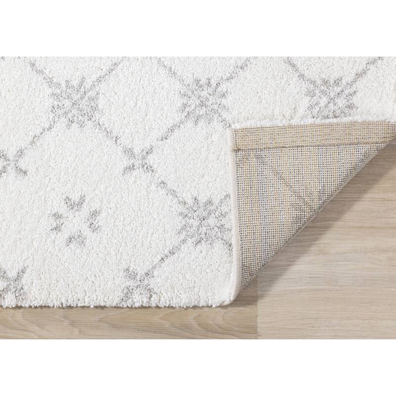 Soft Collection Cream Grey Snowflake Motif Area Rug Bed Bath